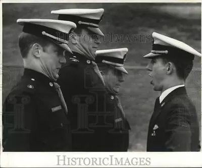 1970 Press Photo Brigade Commander Stephen Ford Cadets Merchant Marine Academy • $19.99