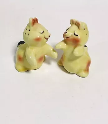 Vintage Van Tellingen Hugging Yellow Bunny Rabbits Salt & Pepper Shaker Set • $10.29