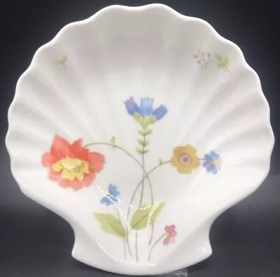 MIKASA Just Flowers Bone China Shell Shaped Dish Made In Japan • $7.99