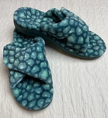 Vionic Size 10 Relax Lounge Slippers Support House Shoes Green Pattern  • $26.87