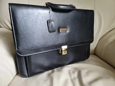 VISCONTI Italy Black Leather Elegant Briefcase With Open Back Storage • $89