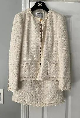 Chanel 05P Ivory Tweed 2 Piece Suit • $1899.99