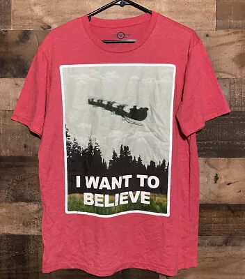 I Want To Believe Santa Clause T-Shirt Size Large • $14.99