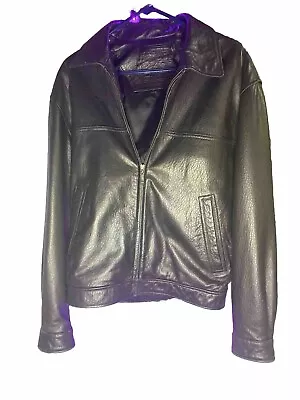 Round Tree &  Yorke Mens Lamb Leather Jacket Size Medium. Great Shape! Black • $35