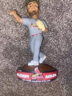 $100 • Buy Yadier Molina St Louis Cardinals First Career Pitching Bobblehead 124/360 Rare