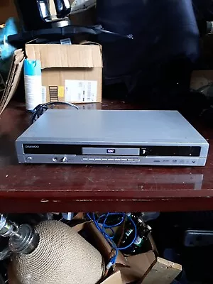 DAEWOO DVD-5800 - DVD Player- Tested • $19.99