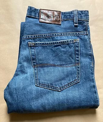 Men’s Lee 33 X 32 Modern Series Denim Straight Fit And Leg Jeans • $10