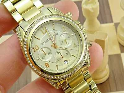 MICHAEL KORS Runway 38mm Ladies Crystals Chronograph Wristwatch MK-5166 • £21