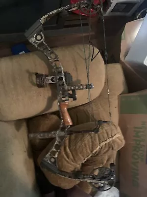 Mathews Solocam Switchback XT Compound Bow • $575