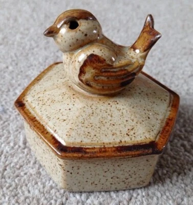 £11.99 • Buy Vintage Grayshott Pottery Trinket Dish 3D Sitting Bird Lid Lidded Grey Gray