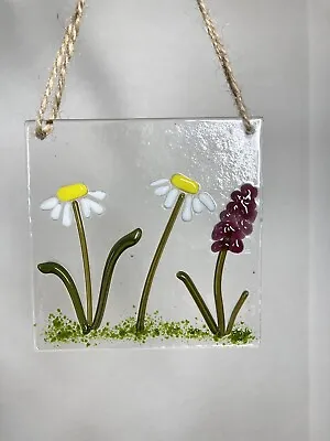 Fused Glass Daisy SunCatcher Spring Decoration Wall Hanging Mum Birthday Gift • £12.50