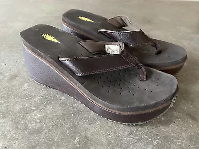 Volatile Dark Brown Women’s Wedge Platform Sandal Size 6 Leather Thong Flip Flop • $22