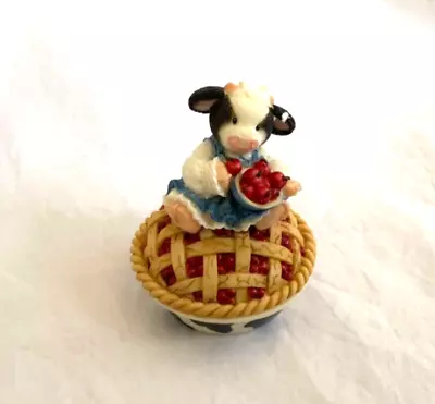 Mary's Moo Moos Cow Pies “A Cherry Bright Hello” 1998 Enesco 372730 • $14