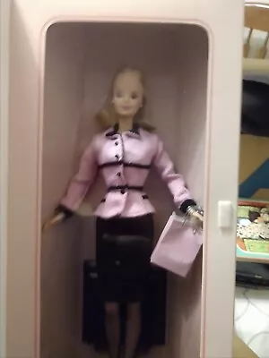 Barbie Avon Representative Doll 1998 Blonde • $12