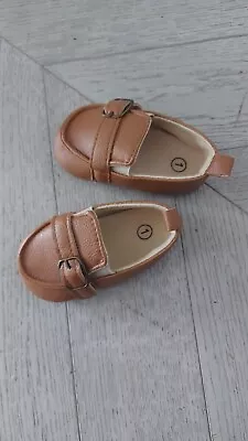 Baby Boy Tan Pram Shoes - Size 1 • £3