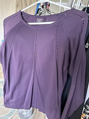 Athleta Purple Plum Pullover Foothill Seamless Long Sleeve Perforated Top Medium • $15