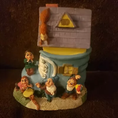 Trinket Jewelry Box Old Woman Who LIved In A Shoe House  Dwarfs Fairy Tale Lid • $18