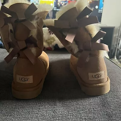 UGG Australia Womens Bailey Bow II Boots Chestnut • $45