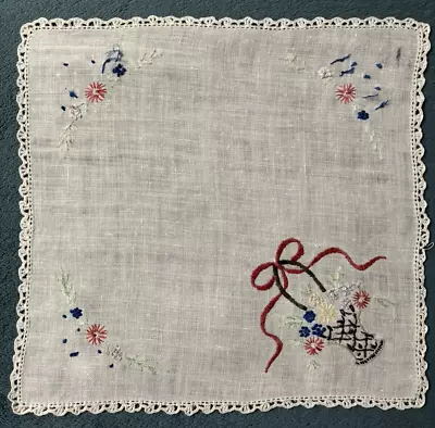 Collector's Vintage Embroidered Cocktail Napkin - 12 12 • $4.99