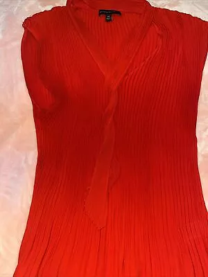 Banana Republic Red Pleated Blouse Size Medium Sleeveless • $11.95