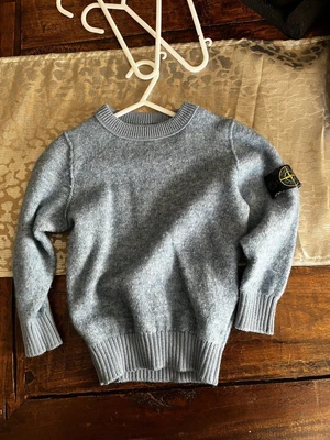 £20 • Buy Boys Stone Island Age 2