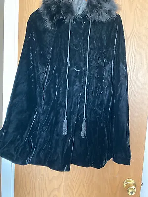 Vintage Black Velvet Cape • $20