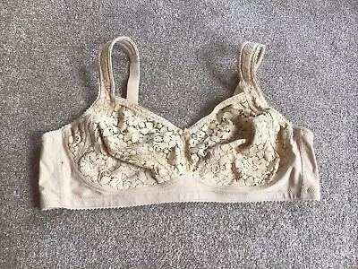 Miss Mary Of Sweden Full Cup Non-Padded Wireless Nude Lace Bra Size 46B • £5
