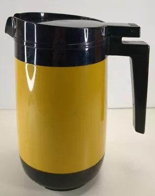 Rubbermaid Vintage Yellow Commercial Coffee Carafe Insulated Hot Cold 32 Oz  • $7.99