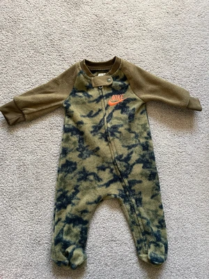 £10 • Buy Newborn Nike Sleepsuit