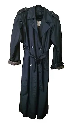 Vintage Women's Size 12 Long Black Trench Coat With Removable Lining  • $38