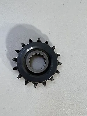 15-20 2015-2020 Yamaha YZFR1 YZF R1 Front Drive Chain Sprocket 16T 16 Teeth OEM • $14.99