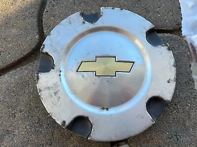 Chevy Trailblazer Oem Wheel Center Cap Machined Finish Gray Pockets 9595110 • $9.90