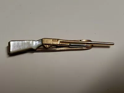 Vintage Swank Shotgun Tie Clip Bar Rifle  Mother Of Pearl Gold Tone • $8.50