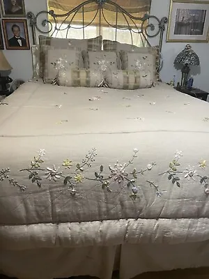 Victoria Classics Embroidered Floral 11 Pc Bedding Set • $90