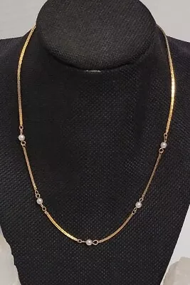 Beautiful Gold Tone Necklace W/ 5 Faux Pearls 16 Inch Excellent Vintage Jewelry  • $9.99