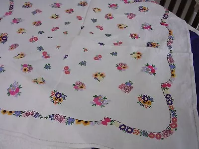 #PL Vintage Floral Bouquet Embroidered Cottage Chic Farm House SMALL TABLECLOTH • $18.50