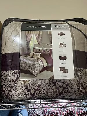Comforter Set Queen 7 Piece • $100