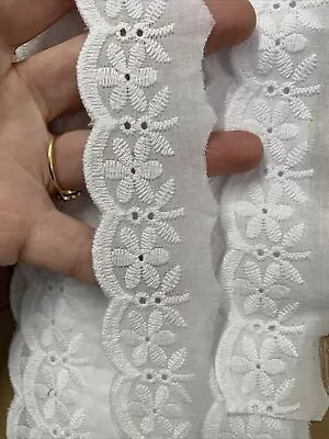 White Cotton Broderie Anglaise Lace Trim 3.5-4 Cm Wide Flat  Sewing BA13 • £2.45