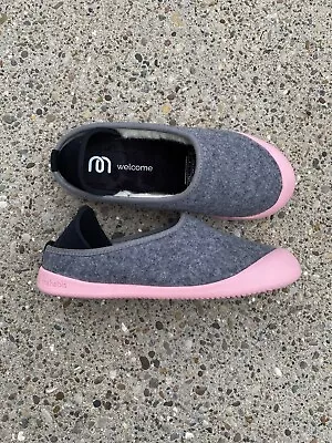 Mahabis Curve Slipper Women's Size EU 37 / US 6.5-7 Larvik Light Grey Pink Sole • $79.99