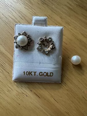 Vintage 10k Yellow Gold Flower Cultured Pearl Earrings One Pearl Is Loose Star • $95