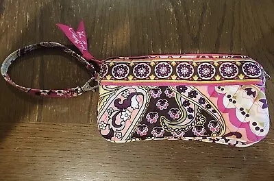 EUC Vera Bradley Convertible Wallet Wristlet Clutch In Very Berry Paisley Pink • $11.50