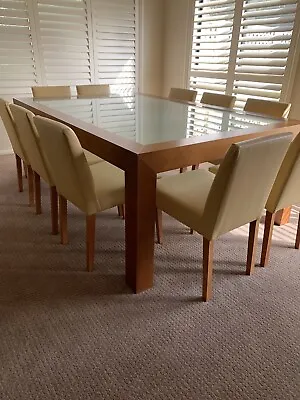 $800 • Buy 10 Seat Spacious Dining Table And Leather Chairs