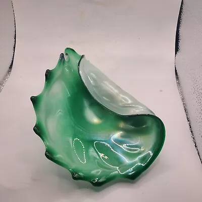 Lavorazione Arte Murano Shell In Green Iridescent Glass. EUC.  • $45