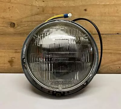 7  Round Sealed Halogen Headlamp Assembly Headlight 2MO46P3 Mack Trucks • $74.96