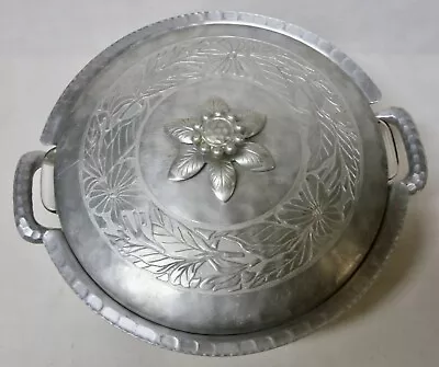 Vintage Everlast Aluminum Hammered Covered CASSEROLE DISH (w/Pyrex Bowl #3) • $30