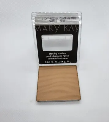 Mary Kay Bronzing Powder Light Medium (069076) New. Limited Edition  • $29.99