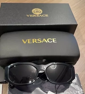 Versace VE4361 Sunglasses 53mm Unisex Sunglasses -  Black • $81