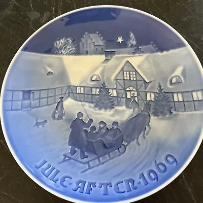 B & G Denmark Blue Plate “Arrival Of Christmas Guests” 7 Inches 1969 • $4.50