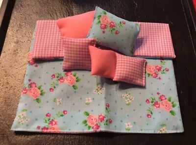 New Dollhouse Miniature Floral Bedspread And 4 Pink Pillows Reversible Check • $29.99