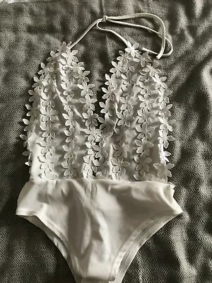 £3 • Buy Ivory Halter Neck Flower Body  - Small
